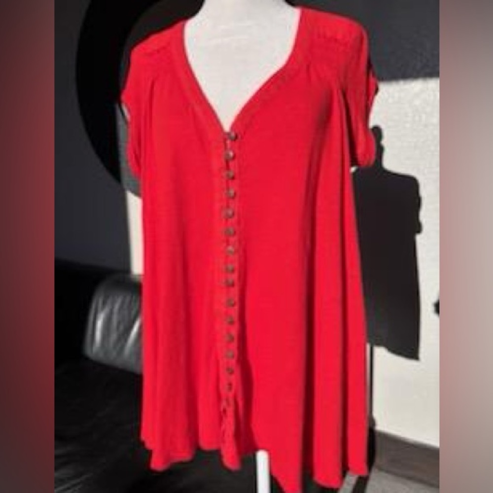Free People BOHO Tunic-beach SWIM cover up top
Size XS could fit small or medium